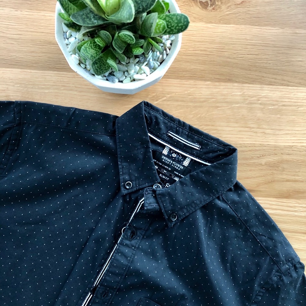 Men’s Slim Fit Button Down (Denim & Flower)